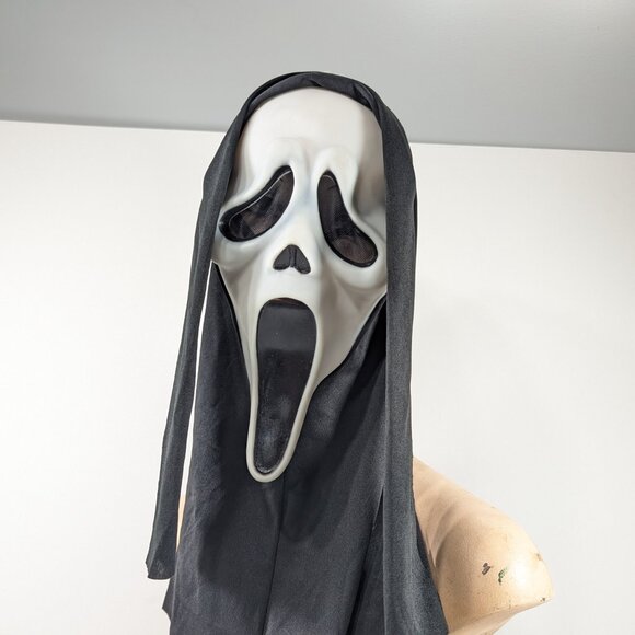 Classic Scream Mask Ghost Face Easter Unlimited Halloween costume collect - Picture 2 of 12